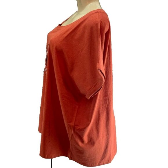 Sheryl Crow +2X Burnt Orange Got my 45 On Gutiar Graphic Rolled Short Sleeve Tee - Picture 5 of 6